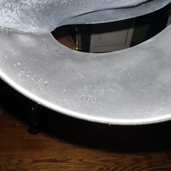 Men’s Gucci Logo Slides - Picture 10 of 14